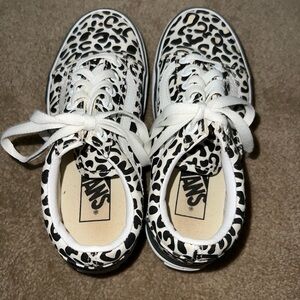RARE!! Old Skool Vans UV cheetah size 5.5 platform